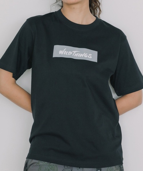 WILD THINGS（ワイルドシングス）の「WILD THINGS/ワイルドシングス BOX LOGO TEE クルーネック 半袖Tシャツ ボックスロゴ（Tシャツ/カットソー・メンズ・ホワイト/ブラック・M/L/XL）」の16枚目の写真
