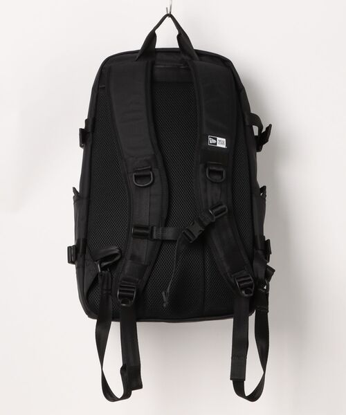 NEW ERA(ニューエラ)の「【NEW ERA/ニューエラ】SMART PACK スマートパック(バックパック/リュック・メンズ・ブラック・FREE)」の2枚目の写真