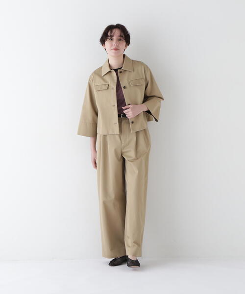 human woman（ヒューマンウーマン）の「◆【福田麻琴さんコラボ】チノタックワイドパンツ（チノパンツ・レディース・ベージュ・MEDIUM/SMALL）」の4枚目の写真