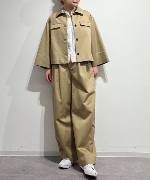 human woman（ヒューマンウーマン）の「◆【福田麻琴さんコラボ】チノタックワイドパンツ（チノパンツ・レディース・ベージュ・MEDIUM/SMALL）」の16枚目の写真