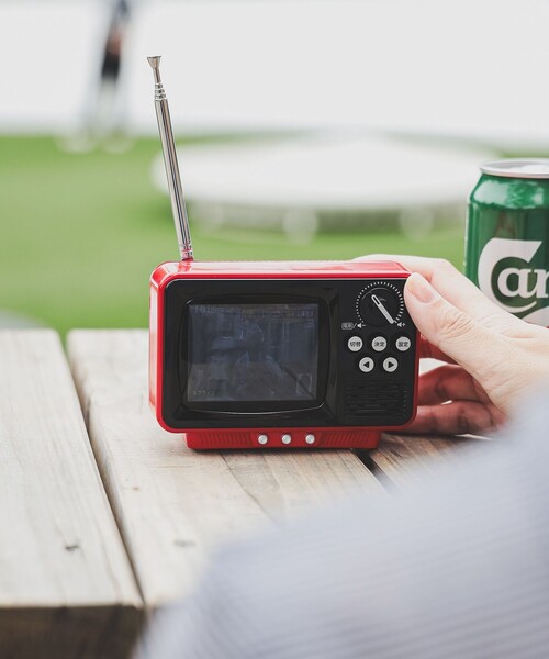 bpr BEAMS(ビーピーアール ビームス )の「WINTECH / 2.8インチ液晶付きポータブルワンセグテレビ(生活家電・レディース・ブラック/レッド/イエロー・ONE SIZE)」の1枚目の写真