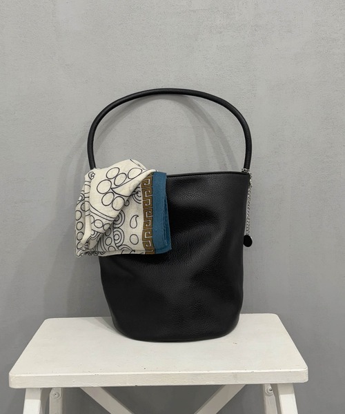 NICOLE white(ニコルホワイト)の「ワンハンドルバッグ(ハンドバッグ・レディース・ブラック/ブラウン/オフホワイト・FREE)」の19枚目の写真