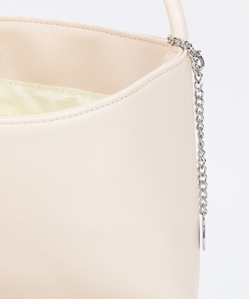 NICOLE white(ニコルホワイト)の「ワンハンドルバッグ(ハンドバッグ・レディース・ブラック/ブラウン/オフホワイト・FREE)」の10枚目の写真