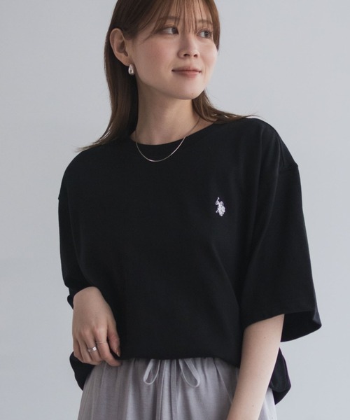 U.S. POLO ASSN.(ユーエスポロアッスン)の「【U.S. POLO ASSN./ユーエスポロアッスン】オーバーサイズワンポイントクルーネックTシャツ(Tシャツ/カットソー・レディース・ブラック/杢グレー/ネイビー/ホワイト・M/L/XL)」の1枚目の写真