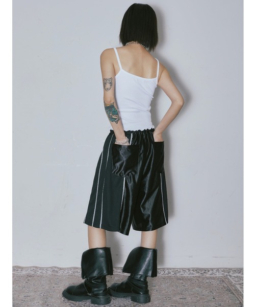 NIIER NOR(ニアノア)の「A'GEM/9 × .kom 『NIIER NOR/ニーアノア』 ROSE LACE JERSEY HALF PANTS/ローズレース ジャージパンツ(その他パンツ・レディース・ブラック・FREE)」の6枚目の写真