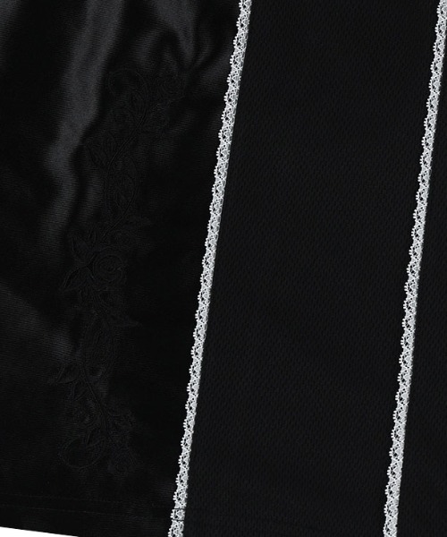 NIIER NOR(ニアノア)の「A'GEM/9 × .kom 『NIIER NOR/ニーアノア』 ROSE LACE JERSEY HALF PANTS/ローズレース ジャージパンツ(その他パンツ・レディース・ブラック・FREE)」の10枚目の写真