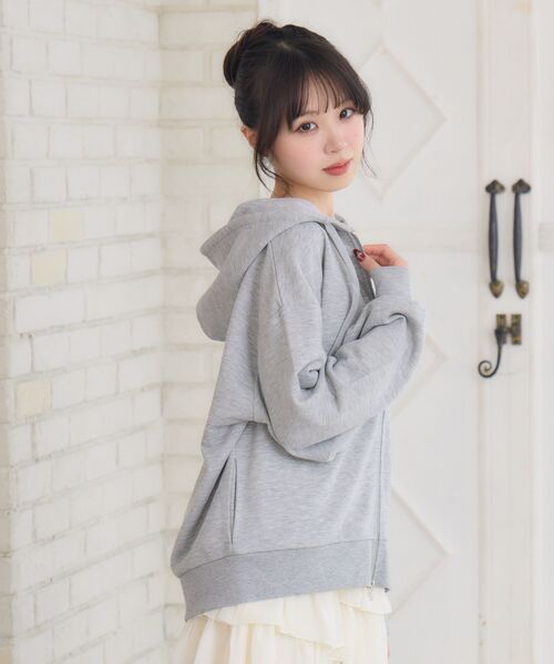 ems excite(エムズエキサイト)の「裏毛BIGパーカー(Tシャツ/カットソー・レディース・チャコールグレー/ダークグレー/ナチュラル・FREE)」の22枚目の写真