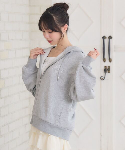ems excite(エムズエキサイト)の「裏毛BIGパーカー(Tシャツ/カットソー・レディース・チャコールグレー/ダークグレー/ナチュラル・FREE)」の21枚目の写真