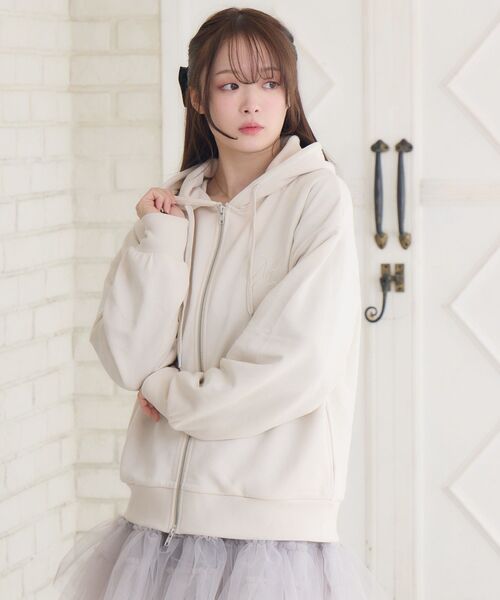ems excite(エムズエキサイト)の「裏毛BIGパーカー(Tシャツ/カットソー・レディース・チャコールグレー/ダークグレー/ナチュラル・FREE)」の15枚目の写真