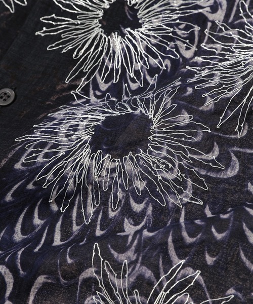 DRIES VAN NOTENフレンチスリーブシャツ DRIES VAN NOTEN（ドリスヴァンノッテン）の「CARLTONE EMB 1162