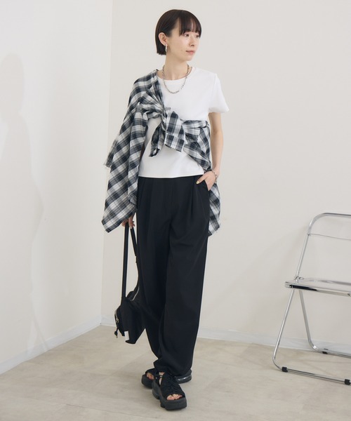 Paradise Picnic（パラダイスピクニック）の「cloche 肉感を拾わないコンパクトTee（Tシャツ/カットソー・レディース・ブルー/ホワイト/ブラック/オレンジ・FREE）」の6枚目の写真