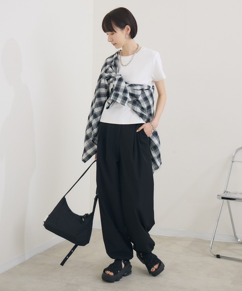 Paradise Picnic（パラダイスピクニック）の「cloche 肉感を拾わないコンパクトTee（Tシャツ/カットソー・レディース・ブルー/ホワイト/ブラック/オレンジ・FREE）」の7枚目の写真