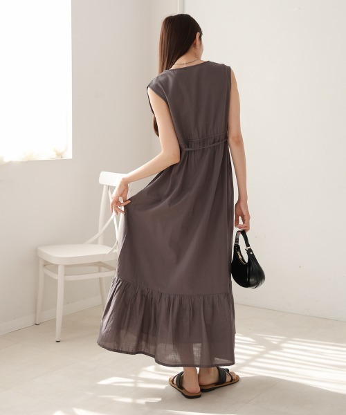 Bab(バブ)の「【S・Mサイズ展開】パネル刺繍ノースリワンピース(ワンピース・レディース・ダークブルー/チャコールグレー/アイボリー・M/S)」の13枚目の写真