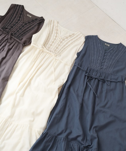 Bab(バブ)の「【S・Mサイズ展開】パネル刺繍ノースリワンピース(ワンピース・レディース・ダークブルー/チャコールグレー/アイボリー・M/S)」の16枚目の写真