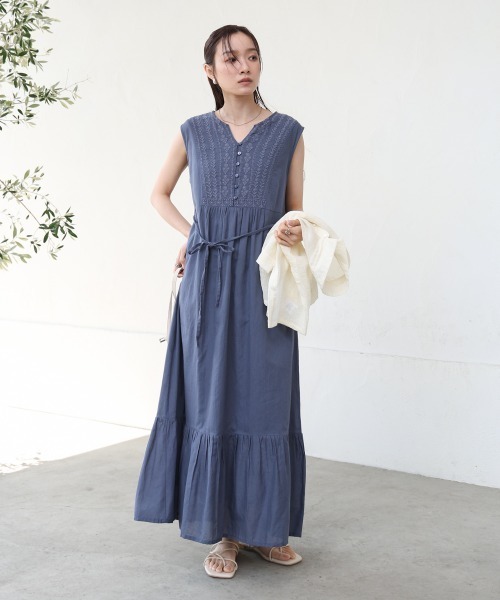 Bab(バブ)の「【S・Mサイズ展開】パネル刺繍ノースリワンピース(ワンピース・レディース・ダークブルー/チャコールグレー/アイボリー・M/S)」の19枚目の写真