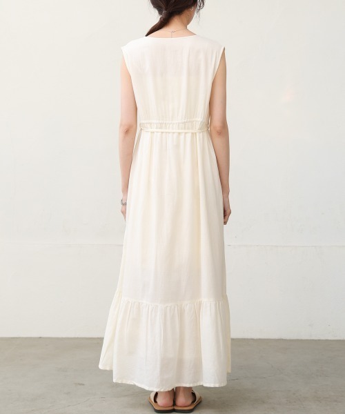 Bab(バブ)の「【S・Mサイズ展開】パネル刺繍ノースリワンピース(ワンピース・レディース・ダークブルー/チャコールグレー/アイボリー・M/S)」の21枚目の写真