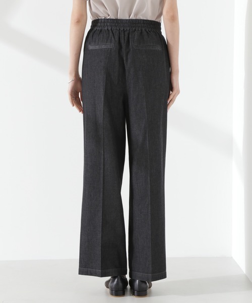 NANO universe（ナノユニバース）の「ライトデニムドロストセンタープレスパンツ(セットアップ可)（デニムパンツ・レディース・ネイビー/ブラック/ブルー・FREE）」の5枚目の写真