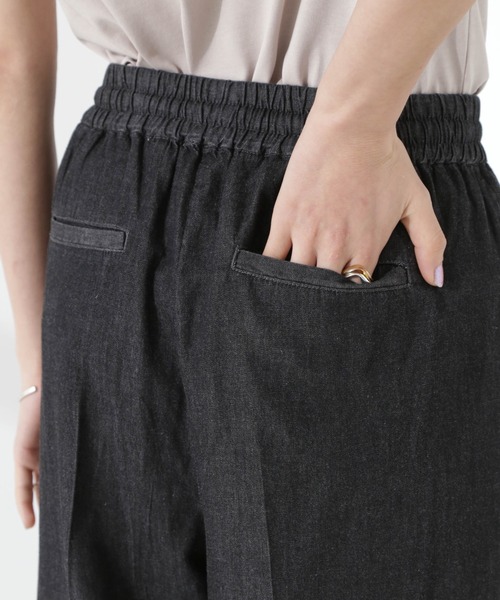NANO universe（ナノユニバース）の「ライトデニムドロストセンタープレスパンツ(セットアップ可)（デニムパンツ・レディース・ネイビー/ブラック/ブルー・FREE）」の8枚目の写真