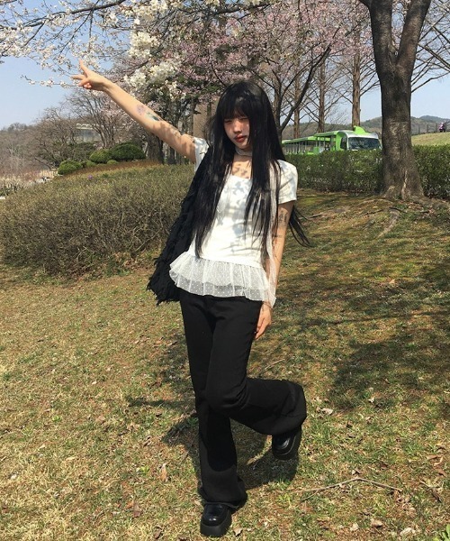 anyonemore（エニワンモア）の「スカーフ付きドット裾ティアードレース半袖Tシャツセット（Tシャツ/カットソー・レディース・アイボリー・FREE）」の13枚目の写真