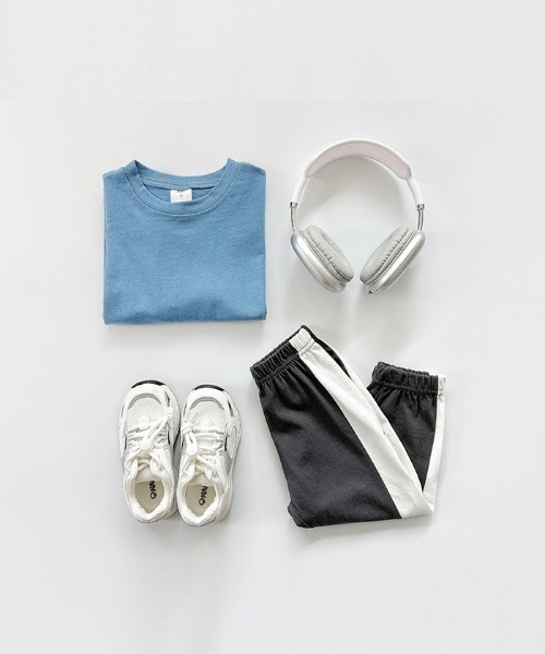 unifriend（ユニフレンド）の「韓国子供服ウェイ・ジョガー・パンツ（スウェットパンツ・キッズ・チャコール/パープル/イエロー/ピンク/カーキ・110/120/130/140）」の2枚目の写真