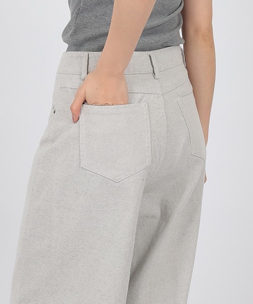 SUWDEE(スーディー)の「roll up wide denim pants(デニムパンツ・レディース・ホワイト/ブラック・S/M/L)」の7枚目の写真