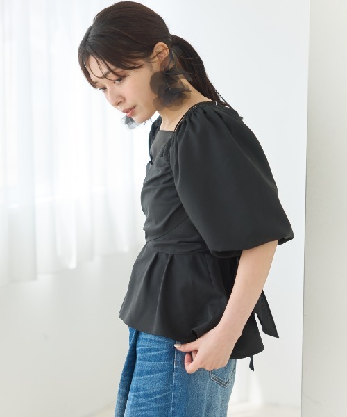 AND COUTURE(アンドクチュール)の「バックリボンペプラムブラウス(シャツ/ブラウス・レディース・ブラック/オフホワイト・FREE)」の18枚目の写真