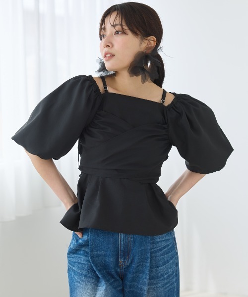 AND COUTURE(アンドクチュール)の「バックリボンペプラムブラウス(シャツ/ブラウス・レディース・ブラック/オフホワイト・FREE)」の4枚目の写真