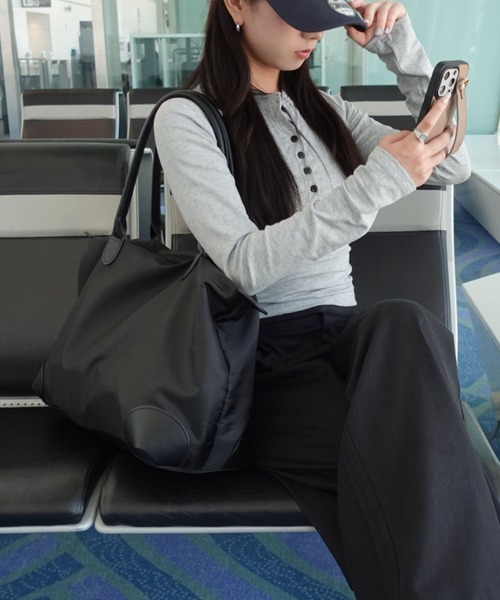 unnu（ユヌ）の「ナイロンラージボストン トラベルバッグ（ボストンバッグ・レディース・ブラック/ブラウン/ネイビー/ベージュ・F）」の16枚目の写真