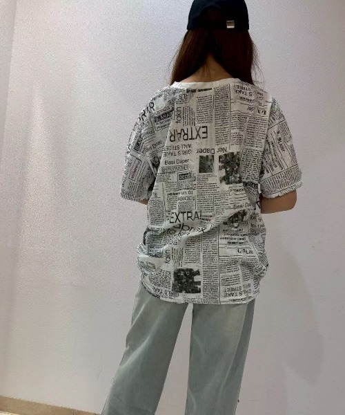 ノゾミイシグロ 総柄 英字 プリント ファーTシャツ　Fサイズ セール】英字プリントTシャツ（Tシャツ/カットソー）｜LETee