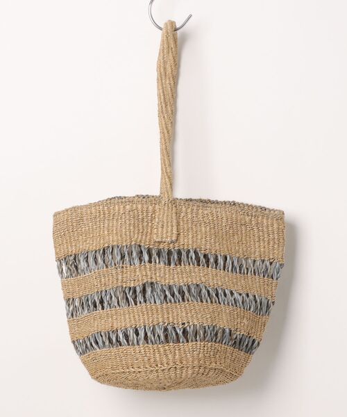 PAR ICI（パーリッシィ）の「サイザル 透かし編み3段カゴバッグ（かごバッグ・レディース・オレンジ/グレー・FREE）」の3枚目の写真