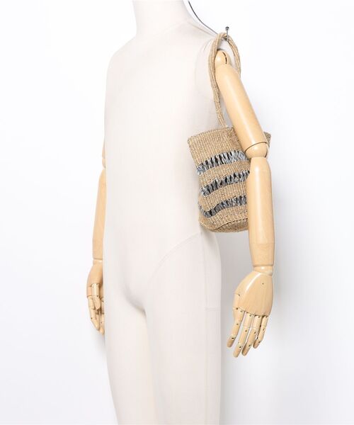 PAR ICI（パーリッシィ）の「サイザル 透かし編み3段カゴバッグ（かごバッグ・レディース・オレンジ/グレー・FREE）」の4枚目の写真