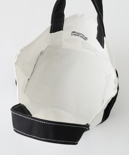 SLOBE IENA(スローブイエナ)の「《WEB限定/追加2》Hello Kitty ワッペンランチトートバック(クラッチバッグ・レディース・レッド/カーキ・FREE)」の13枚目の写真