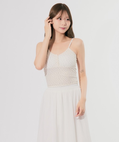 ALLuRing ChaRm(アリュリングチャーム)の「Floral Camisole / 花柄キャミソール 小花柄 カップ付(キャミソール・レディース・アイボリー/ブラック/ホワイト・FREE)」の14枚目の写真