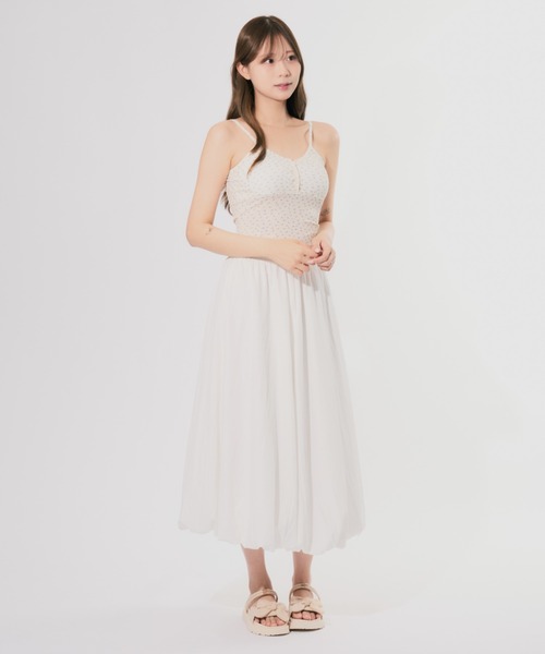 ALLuRing ChaRm(アリュリングチャーム)の「Floral Camisole / 花柄キャミソール 小花柄 カップ付(キャミソール・レディース・アイボリー/ブラック/ホワイト・FREE)」の17枚目の写真