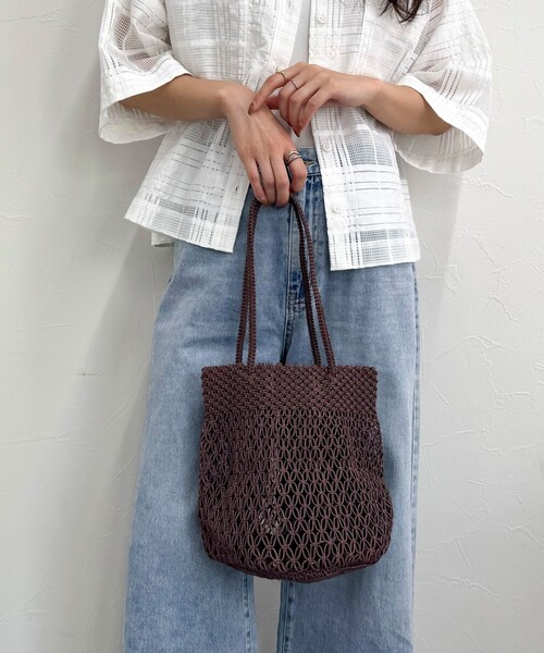 fredy emue（フレディエミュ）の「【The Bagmati】コットンコードカラーラウンドバッグ（かごバッグ・レディース・ブラウン/ピンク・FREE）」の2枚目の写真