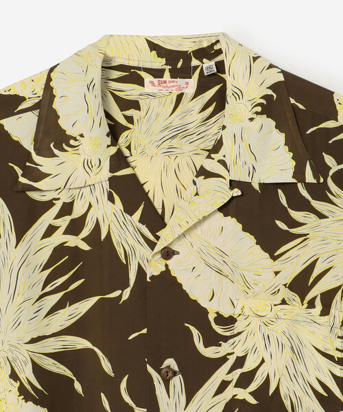 SUN SURF（サンサーフ）の「SUN SURF | 半袖ハワイアンシャツ “ISLAND PINEAPPLE” MEN（シャツ/ブラウス・メンズ・ブラウン・L/XXL/XL）」の3枚目の写真