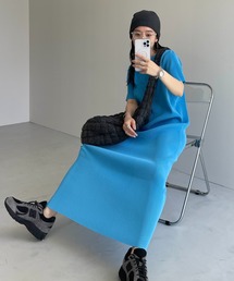 青色プリーツワンピース　サイズ1 値下げ中⭐️ ムースタッチニットサイドスリットワンピース〈大きいサイズ有