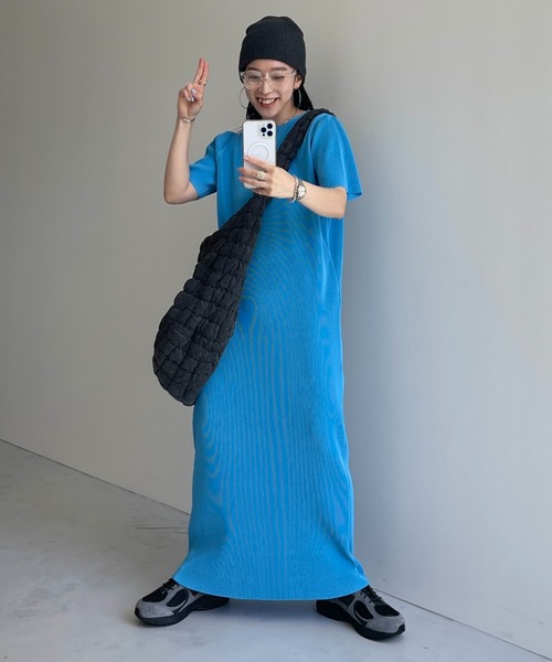 wee9s（ウィークス）の「【セルフカット可能】daily daily super stretch crew neck pleats one piece / デイリーデイリースーパーストレッチクルーネックプリーツワンピース[半袖]（ワンピース・レディース・ブラック/ネイビー/ブルー/チェリーレッド/アッシュグレー/ライトブルー/アイボリー・FREE/LONG）」の8枚目の写真