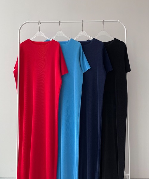 wee9s（ウィークス）の「【セルフカット可能】daily daily super stretch crew neck pleats one piece / デイリーデイリースーパーストレッチクルーネックプリーツワンピース[半袖]（ワンピース・レディース・ブラック/ネイビー/ブルー/チェリーレッド/アッシュグレー/ライトブルー/アイボリー・FREE/LONG）」の16枚目の写真