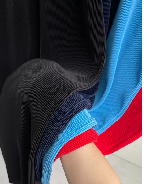 wee9s（ウィークス）の「【セルフカット可能】daily daily super stretch crew neck pleats one piece / デイリーデイリースーパーストレッチクルーネックプリーツワンピース[半袖]（ワンピース・レディース・ブラック/ネイビー/ブルー/チェリーレッド/アッシュグレー/ライトブルー/アイボリー・FREE/LONG）」の14枚目の写真