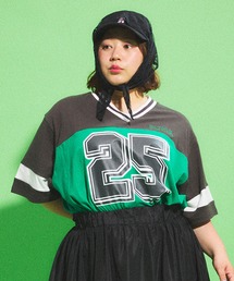 PUNYUS（プニュズ）の「ナンバリングユニフォームＴ（Tシャツ/カットソー）」