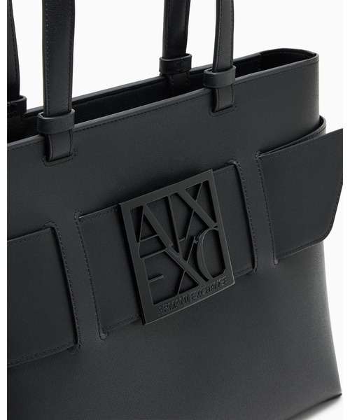 ARMANI EXCHANGE(アルマーニエクスチェンジ)の「【A|X アルマーニ エクスチェンジ】<ZOZO限定>BOXロゴバックル スモールトートバッグ(トートバッグ・レディース・ブラック・FREE)」の4枚目の写真