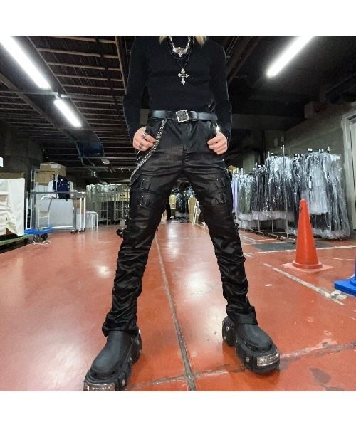 PSYNYXX(プシュニクス)の「コーティングベルトカーゴパンツ(カーゴパンツ・メンズ・ブラック・FREE)」の2枚目の写真