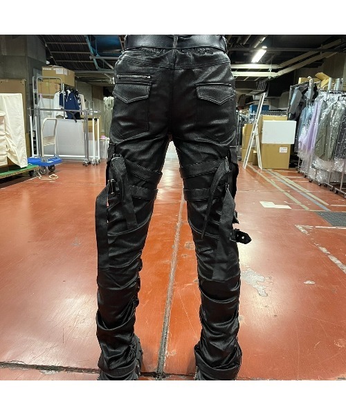 PSYNYXX(プシュニクス)の「コーティングベルトカーゴパンツ(カーゴパンツ・メンズ・ブラック・FREE)」の4枚目の写真