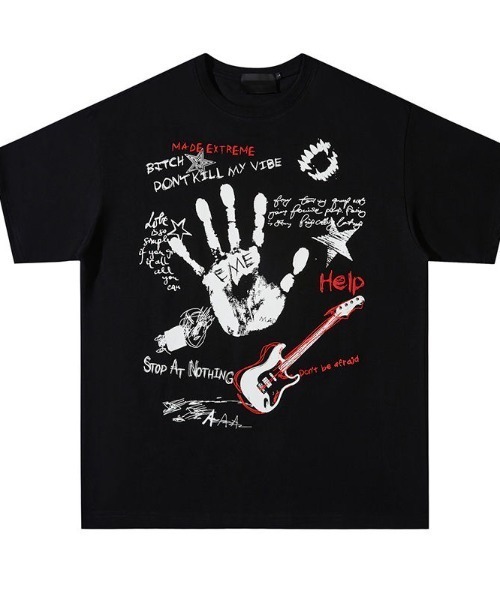 【boohoo】ワールドワイドグラフィティプリントTシャツ セール】グラフィティプリントルーズTシャツ（Tシャツ