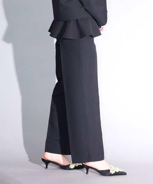 Ranerrh（ラネリ）の「ダブルクロスフリルパンツ【喪服・礼服】【入卒式・結婚式】【セットアップ展開有】【オフィス/ビジネス/デイリーにも使える】【秋冬用】（スーツパンツ・レディース・ブラック・38/40）」の5枚目の写真