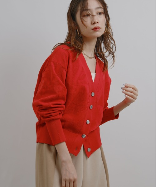 palm RICHE(ポームリシュ)の「ジャガード編みニットカーディガン(カーディガン/ボレロ・レディース・レッド/ブラック/グレイッシュベージュ・M)」の7枚目の写真