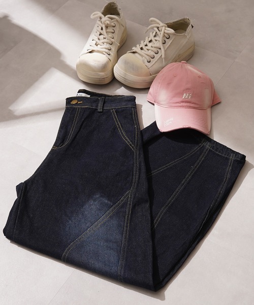 1111clothing（ワンフォークロージング）の「ワンウォッシュ バレルレッグ デニム ジーンズ / One-washed Barrel Leg Denim Jeans（デニムパンツ・メンズ・ネイビー・S/M/L/XL）」の2枚目の写真