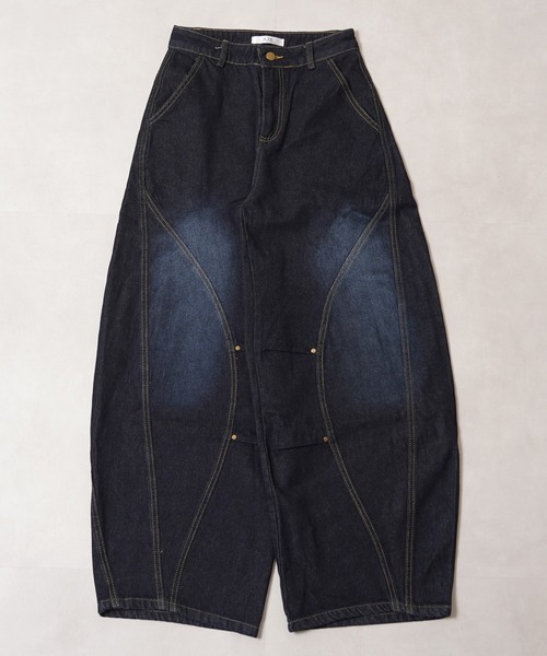 1111clothing（ワンフォークロージング）の「ワンウォッシュ バレルレッグ デニム ジーンズ / One-washed Barrel Leg Denim Jeans（デニムパンツ・メンズ・ネイビー・S/M/L/XL）」の3枚目の写真