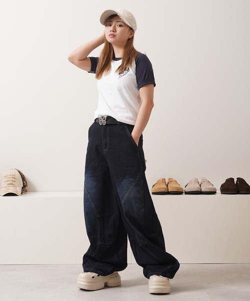 1111clothing（ワンフォークロージング）の「ワンウォッシュ バレルレッグ デニム ジーンズ / One-washed Barrel Leg Denim Jeans（デニムパンツ・メンズ・ネイビー・S/M/L/XL）」の9枚目の写真